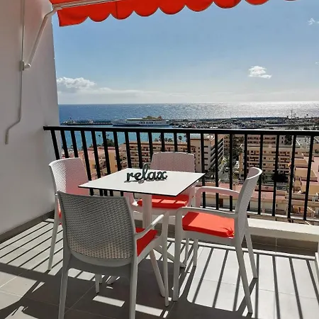 Cristianos Achacay Standing Vue Panoramique 아파트 로스크리스티아노스
