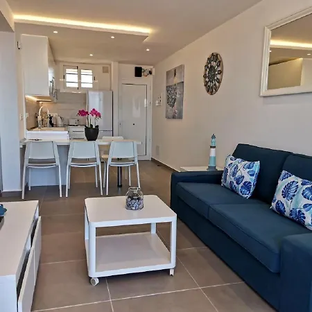 Oceansight Panorama Standing 250m Apartment